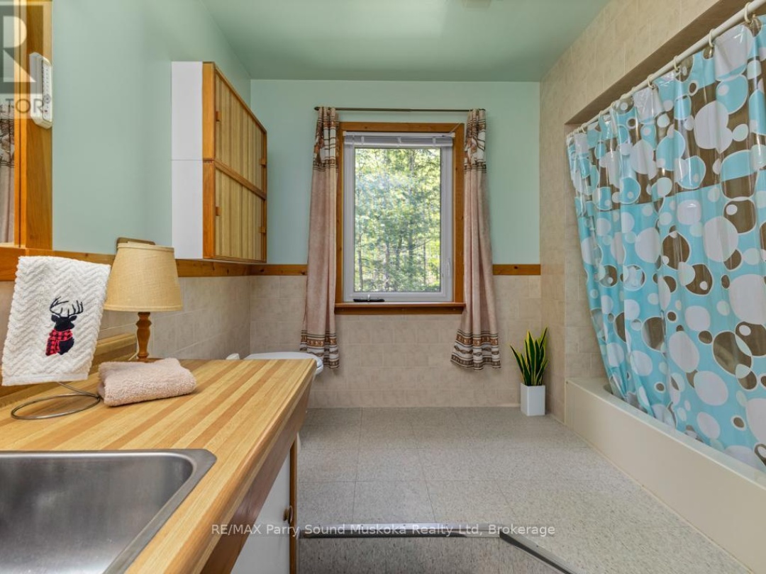 14 BURNEGIE LANE, Otter Lake