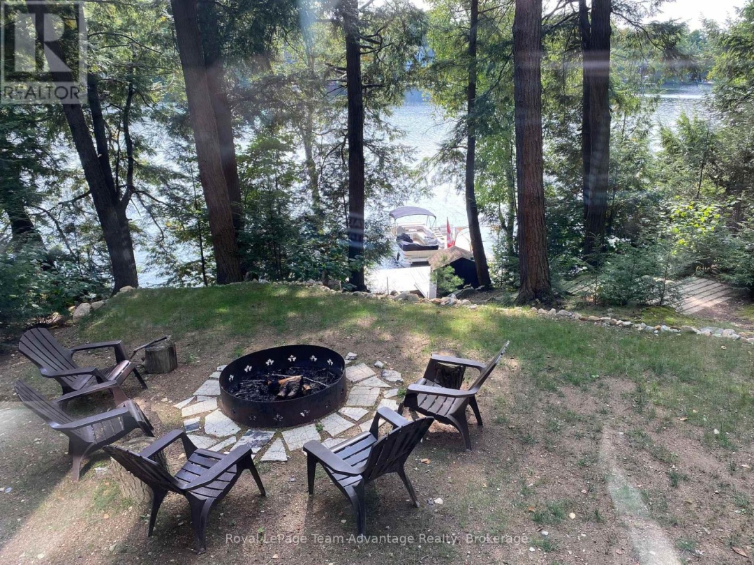 6-236 ISLAND, Otter Lake