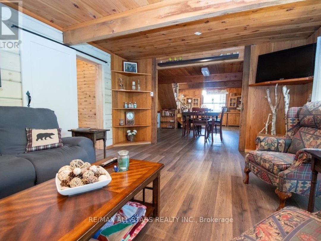 1130 TOWERING OAKS DRIVE, Gull River