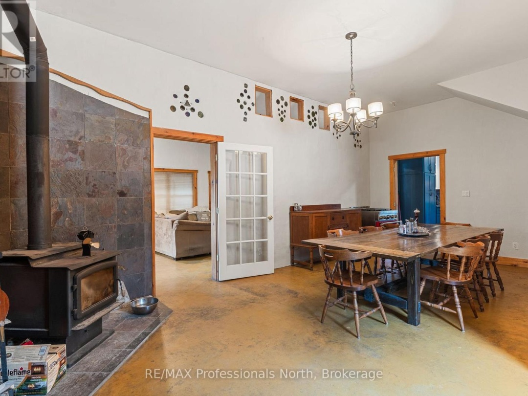 1127 BOBCAYGEON ROAD, Minden Hills (Anson)