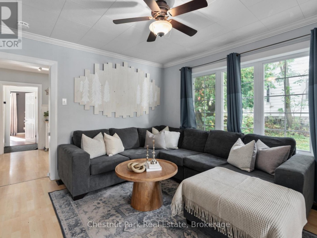 3 CORA STREET E, Huntsville (Chaffey)