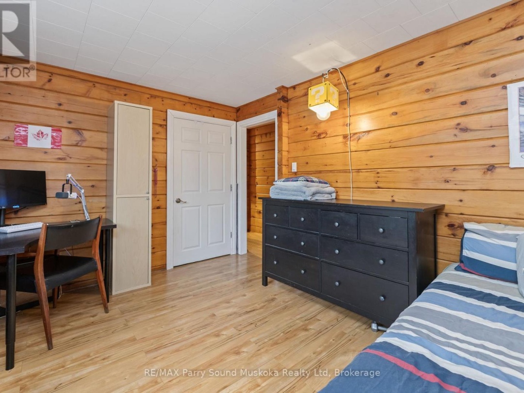 11 BRENDA AVENUE, Parry Sound