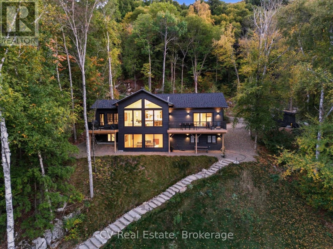 1399 BAYBREEZE LANE, Redstone Lake