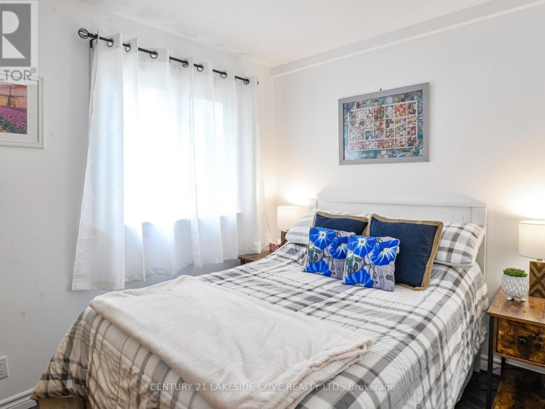 2730 LONE BIRCH TRAIL N, 