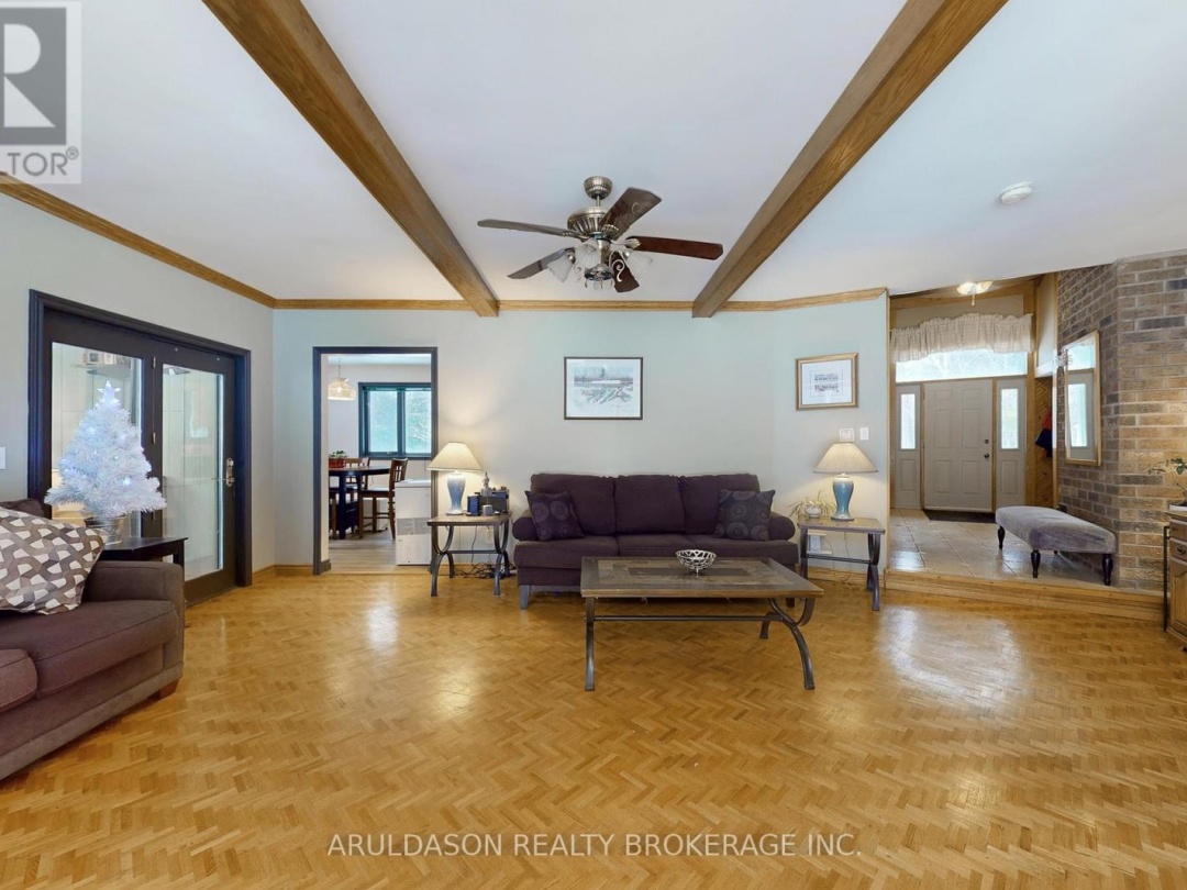 1208 BIRCHCLIFFE CRESCENT, Severn