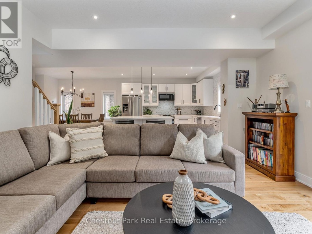 76 SELKIRK DRIVE, Huntsville (Chaffey)