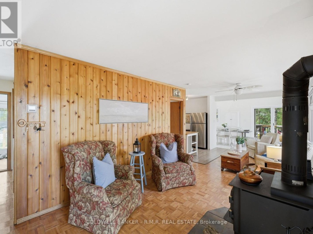 63 LITTLE SILVER LAKE WAY, Little Silver Lake