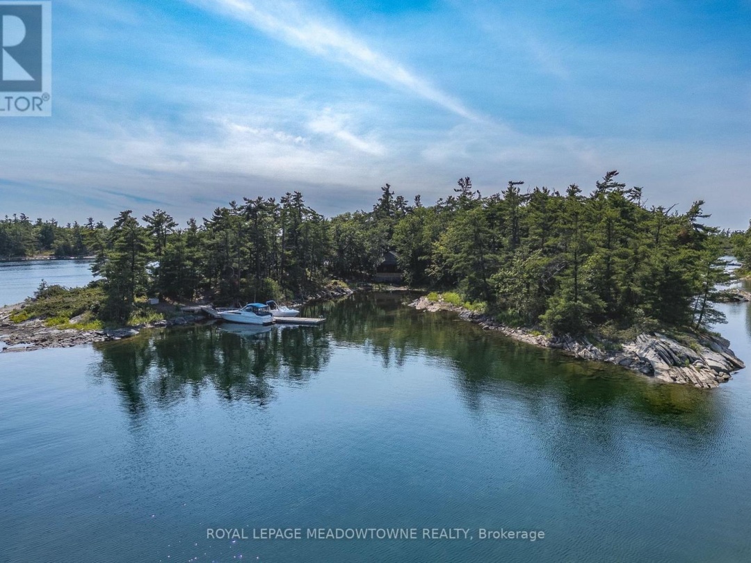 1 GB466 ISLAND AKA TOWER ISLAND, Georgian Bay