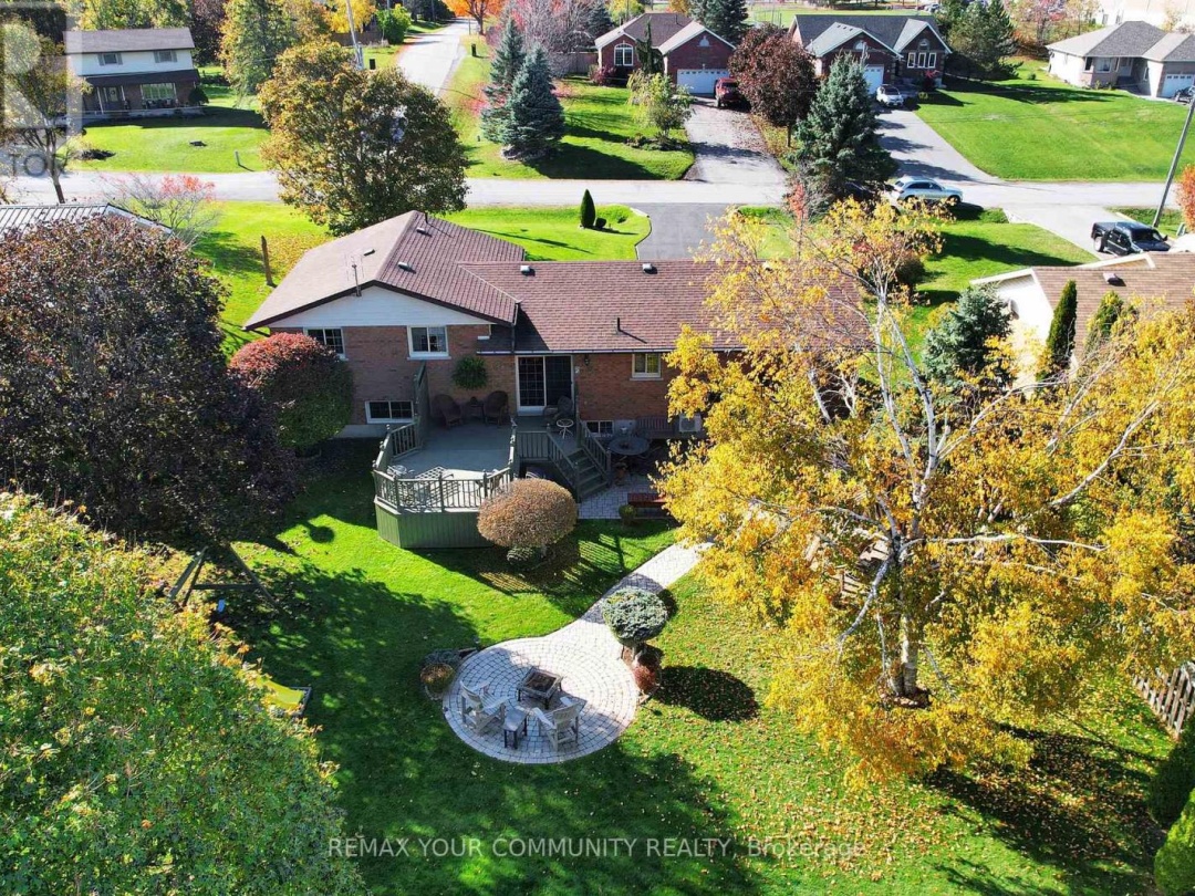 30 GRANT DRIVE, Kawartha Lakes (Oakwood)