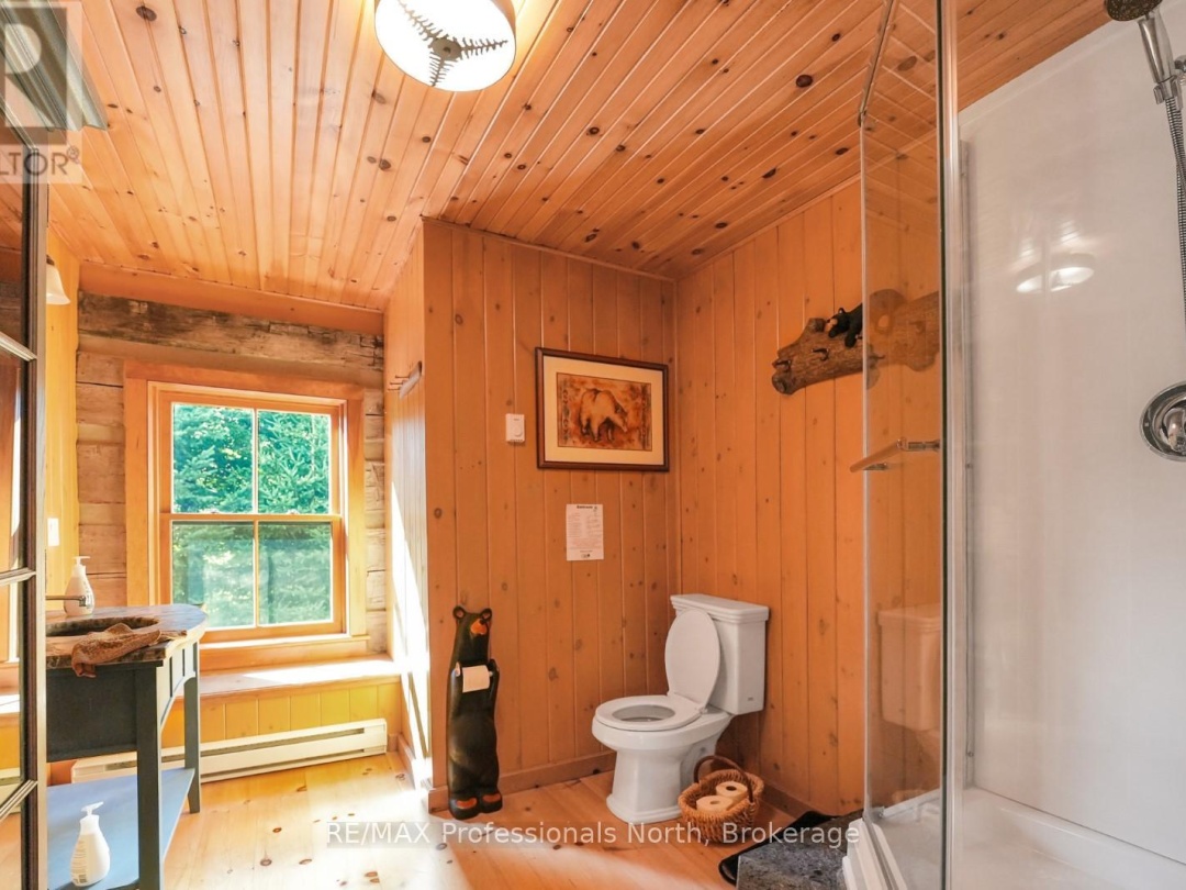 2682 WILKINSON ROAD, Kennisis Lake