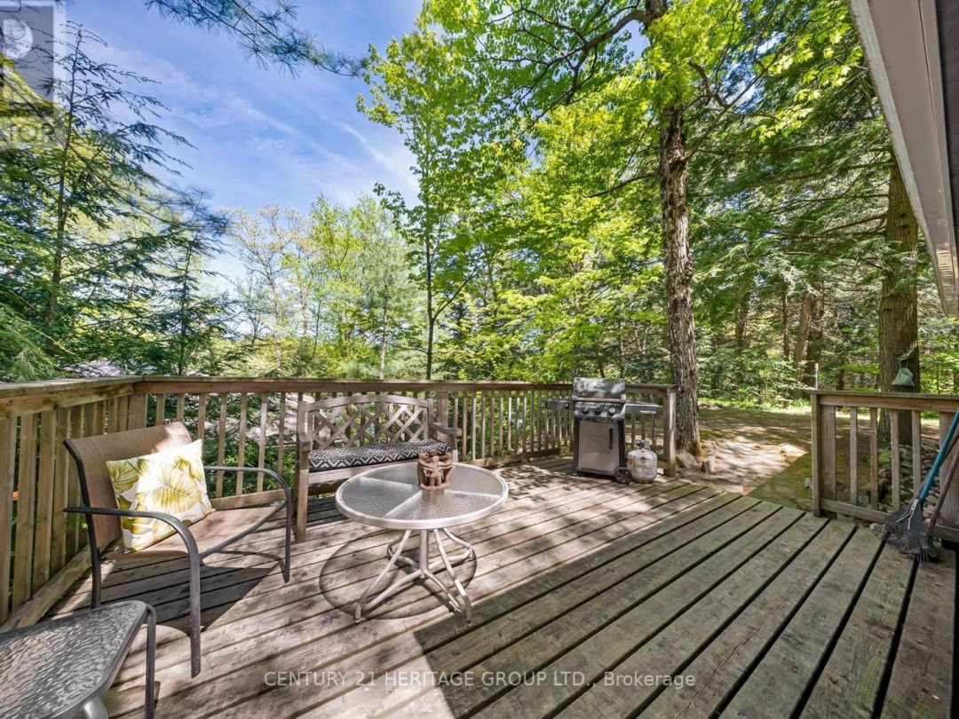 46 GODDARD CRESCENT, Otter Lake