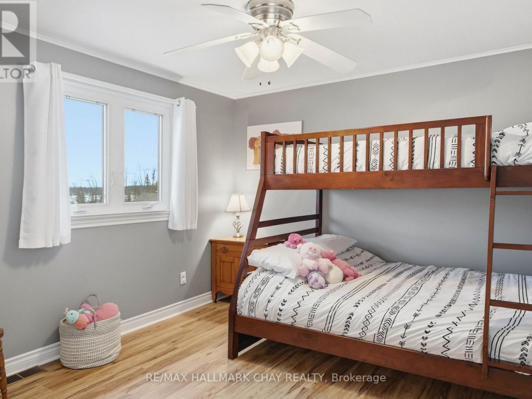 4350 PLUM POINT ROAD, Lake Simcoe