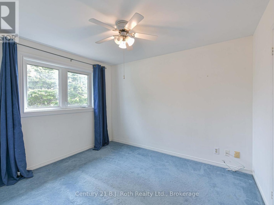 8 CARMICHAEL COURT, Orillia