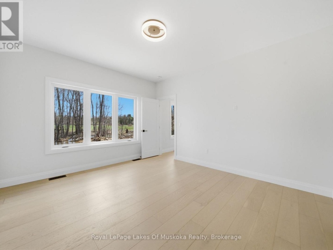 21 HENRY BALL COURT, Oro-Medonte (Warminster)