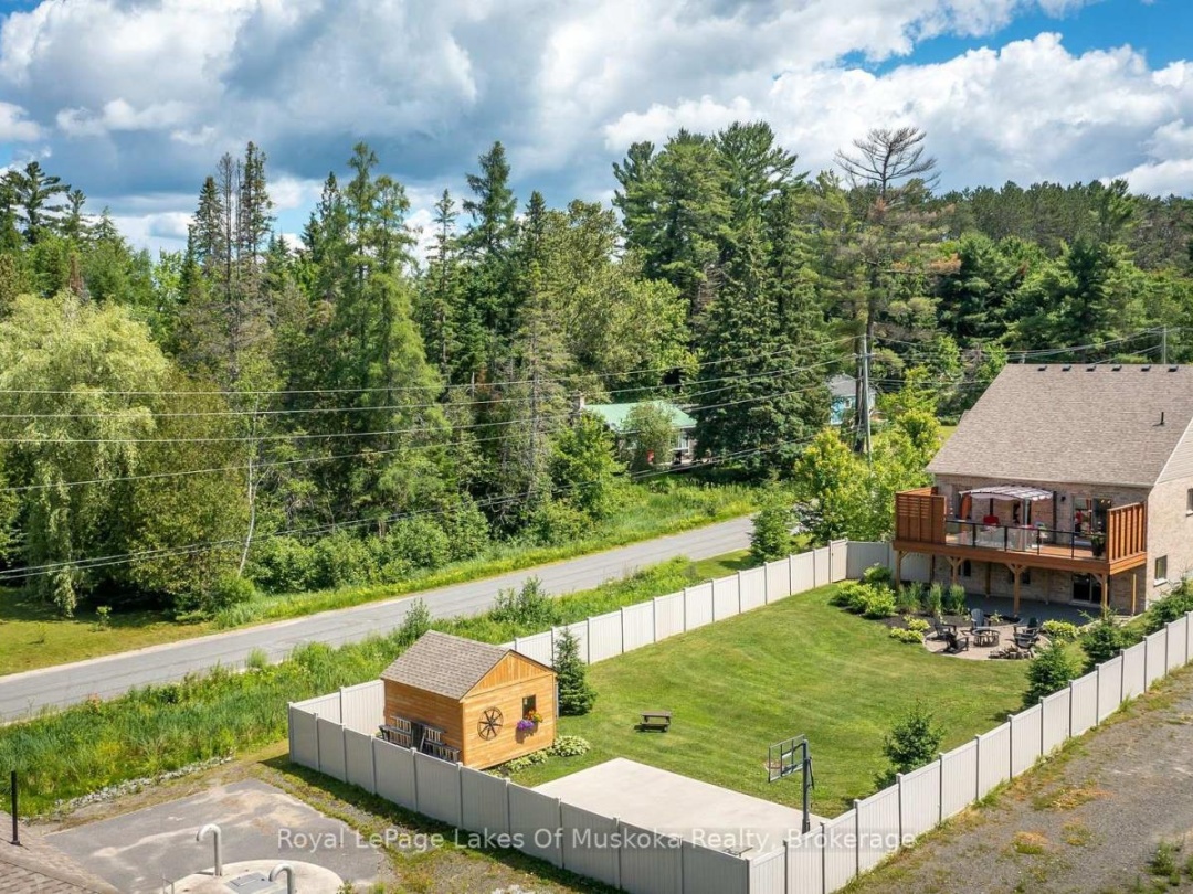 75 SELKIRK DRIVE, Huntsville (Chaffey)