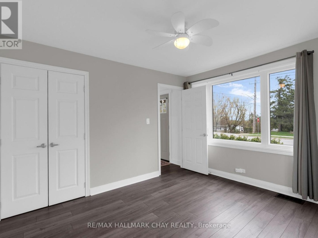 296 BARRIE ROAD, Orillia