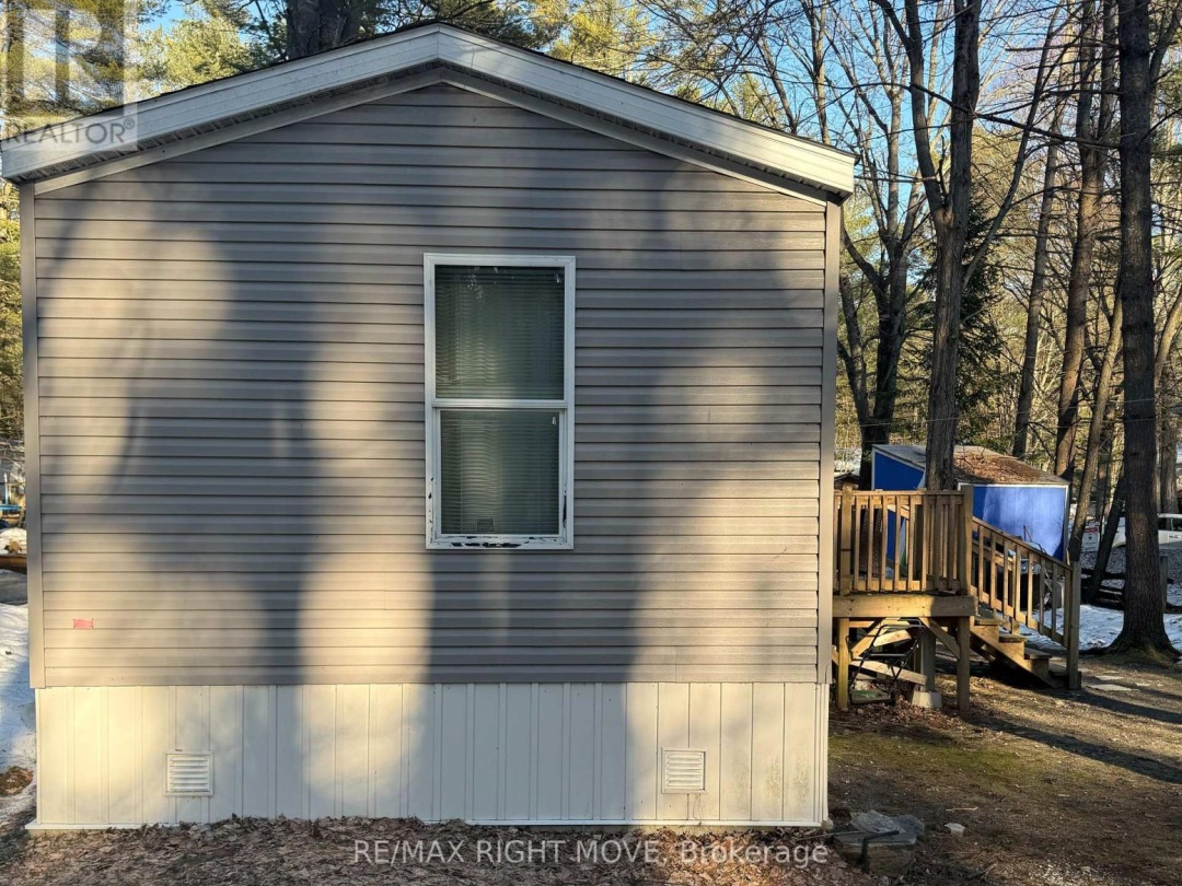 1050 4 SEASONS ROAD, Gravenhurst (Morrison)