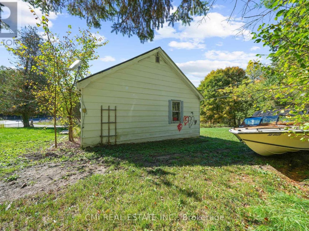 1093 SOUTH LAKE ROAD, Minden Hills (Snowdon)