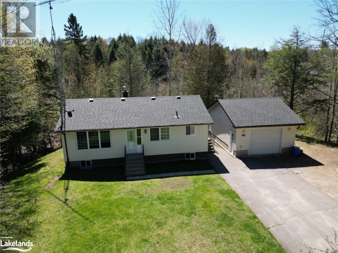 22 Mulholland Drive, Haliburton