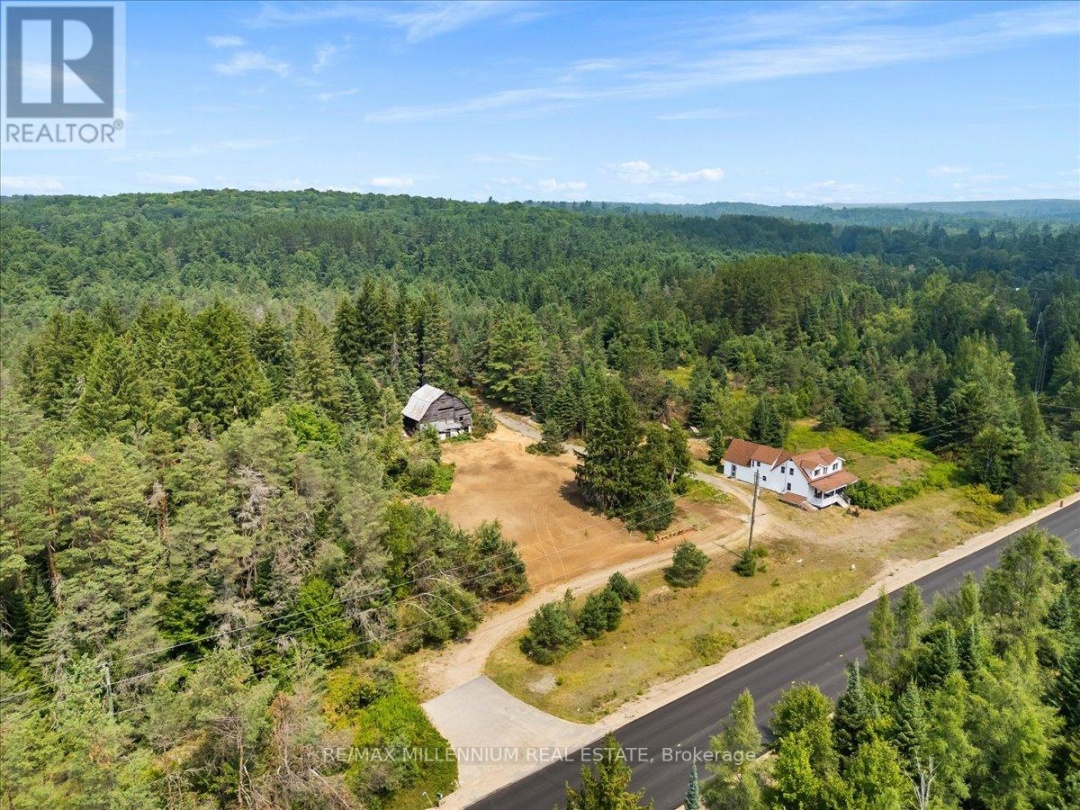 3529 HIGHWAY 118 E, Bracebridge (Oakley)