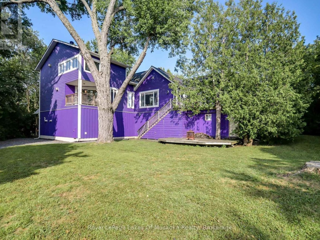 230 ECCLESTONE DRIVE, Bracebridge (Macaulay)
