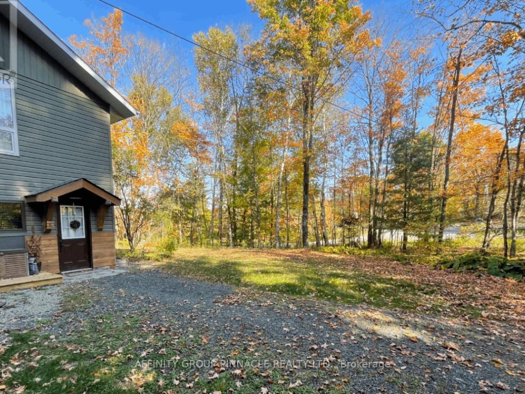 96 PINEWOOD ROAD, McDougall