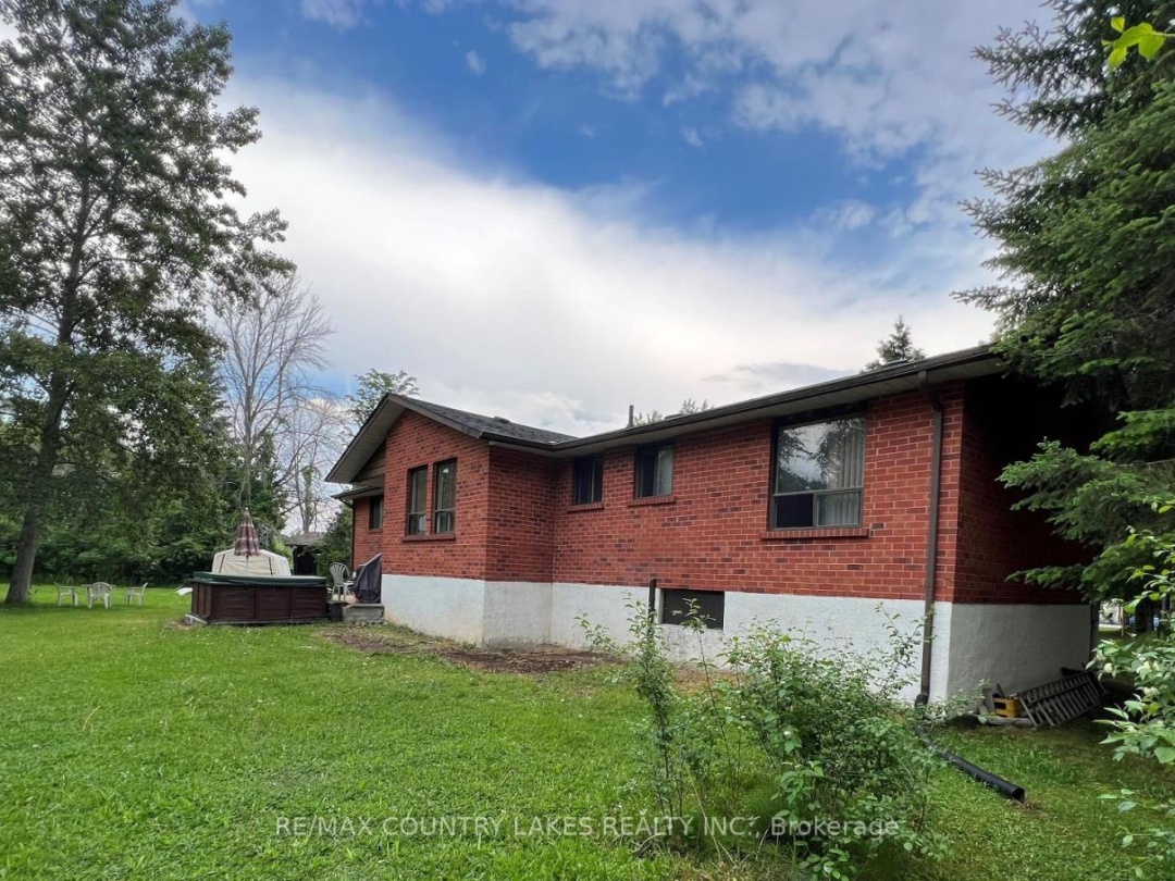4 MACPHERSON CRESCENT, Kawartha Lakes (Carden)