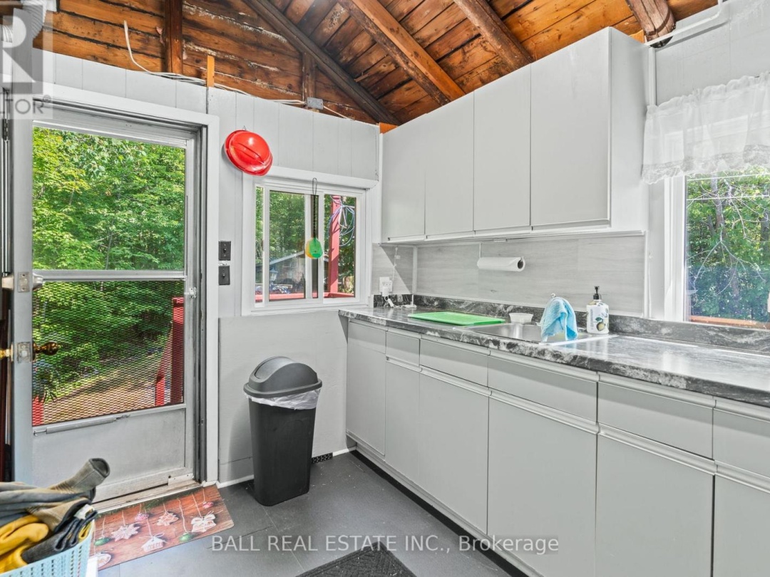 1017 EWLES DRIVE, Davis Lake