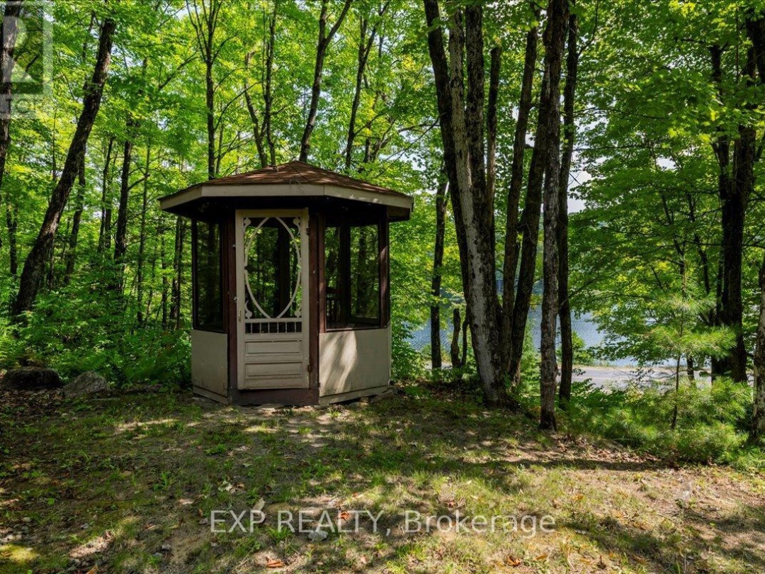 1867 FRASERBURG ROAD, Mckay Lake