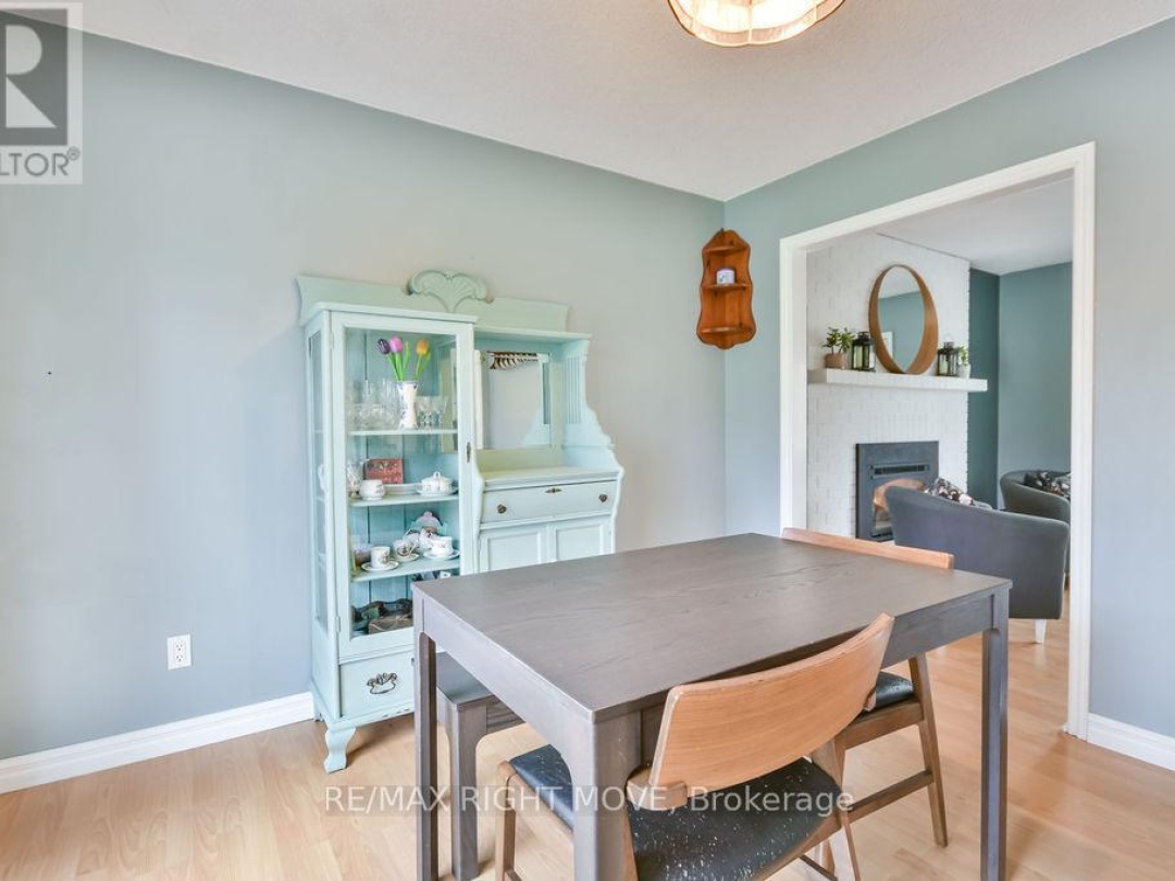 3811 LEO CRESCENT, Barnstable Bay