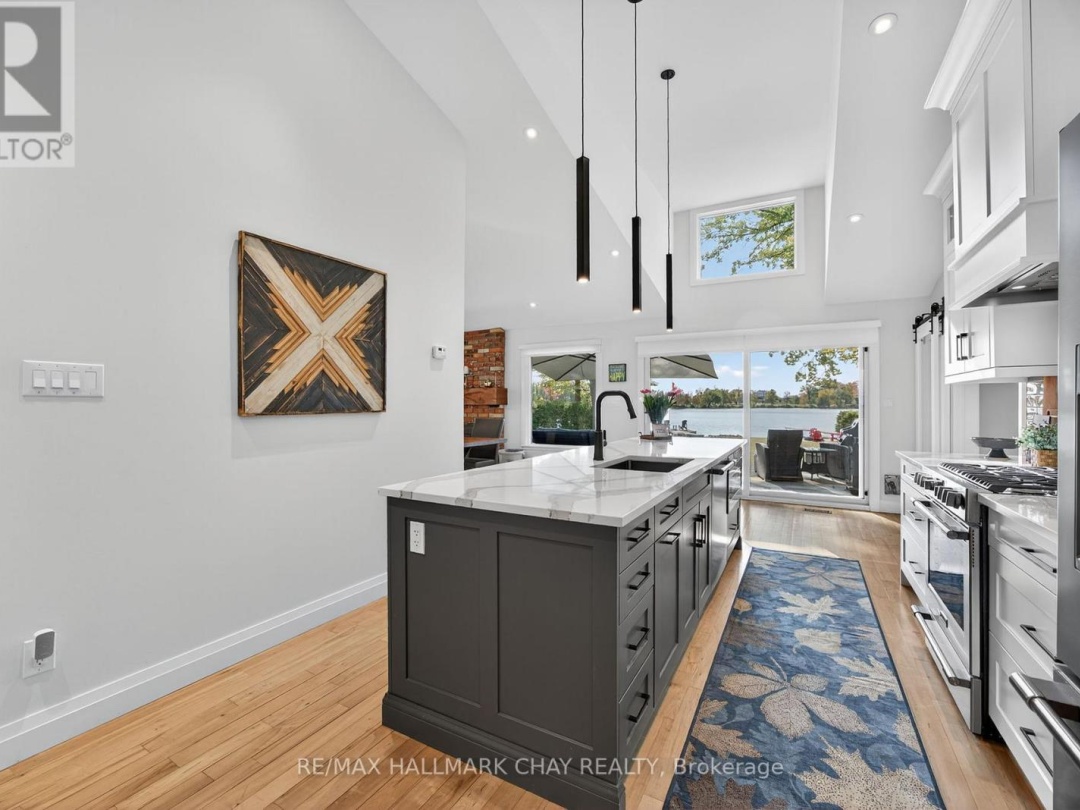 668 BROADVIEW AVENUE, 