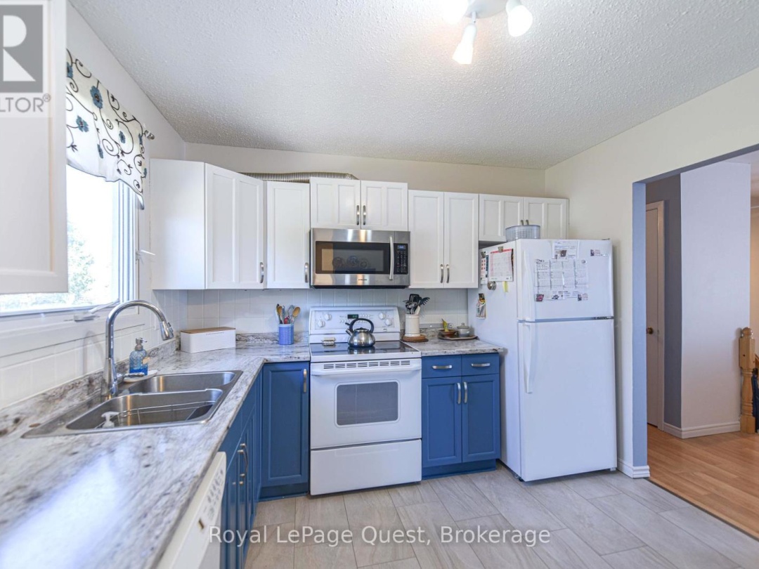 9820 HIGHWAY 12 HIGHWAY, Oro-Medonte (Warminister)