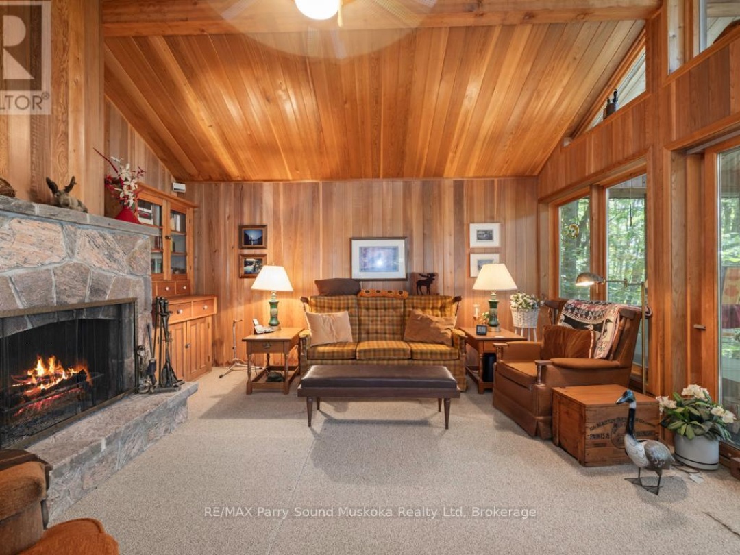 20 PRIOR LANE, Otter Lake