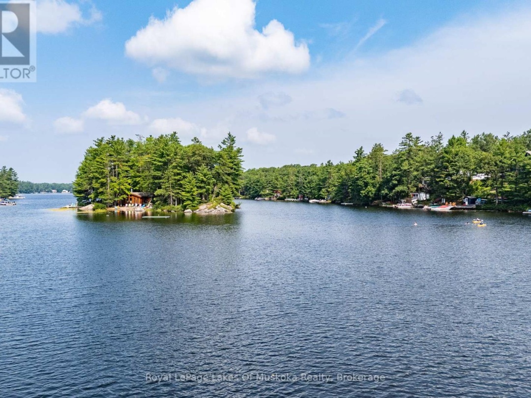 51 PINETREE ROAD, 