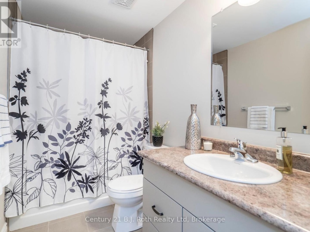 4 CHARLIE RAWSON BOULEVARD, Tay (Victoria Harbour)