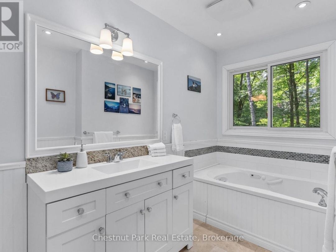 115 WOODLAND DRIVE, Huntsville (Chaffey)