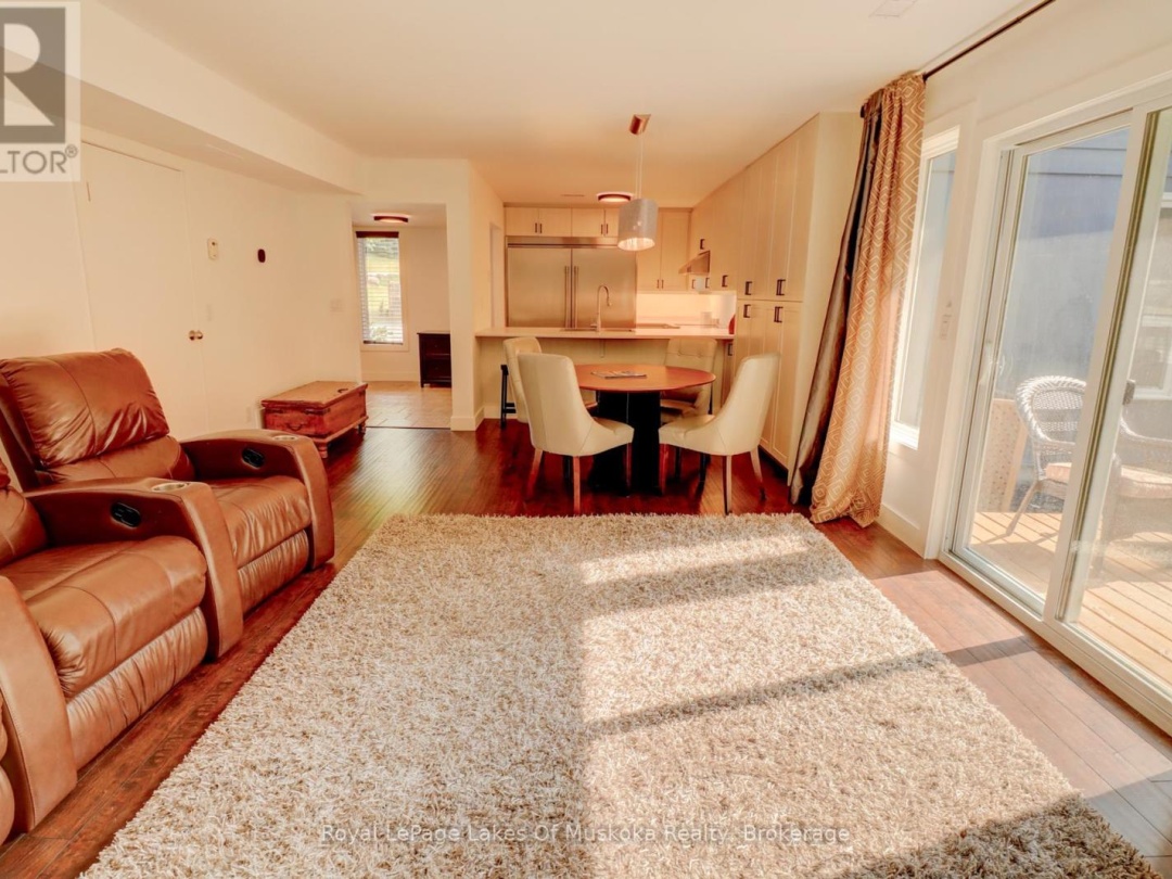 8 - 1561 HIDDEN VALLEY ROAD, 