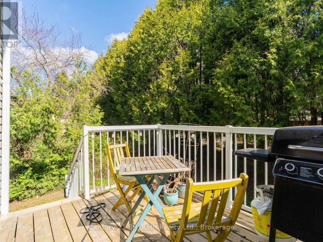 275 HIRAM STREET, Bracebridge (Macaulay)