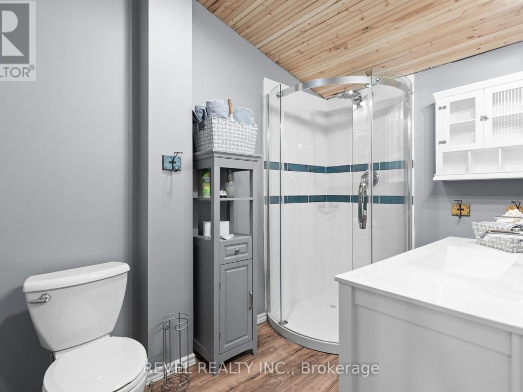 1129 LAKESHORE ROAD, Gooderham Lake
