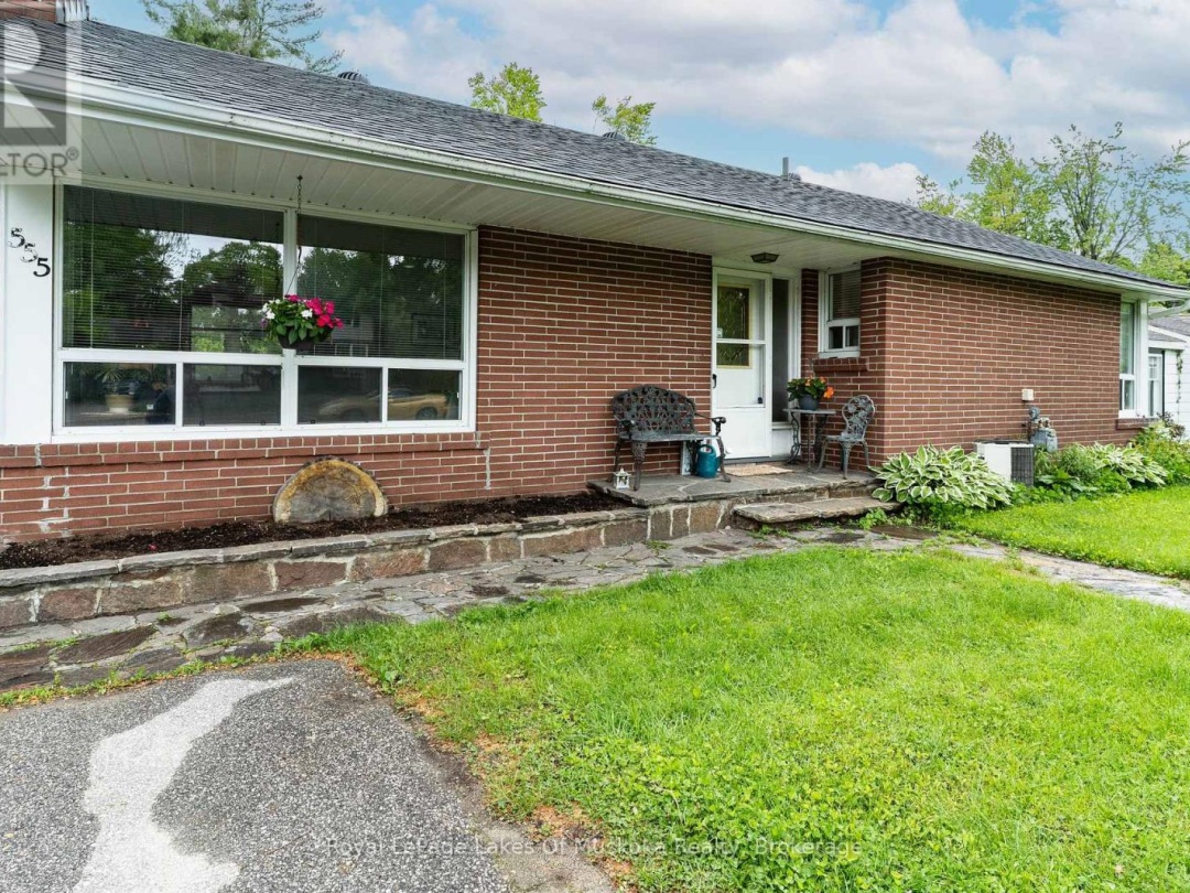 555 Sarah Street N, Gravenhurst (Muskoka (S))
