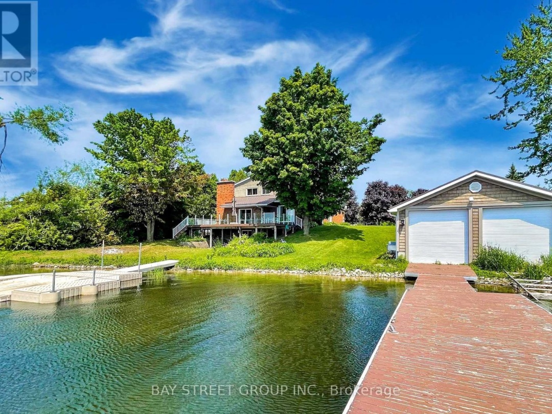 3784 TUPPY DRIVE, Lake Simcoe