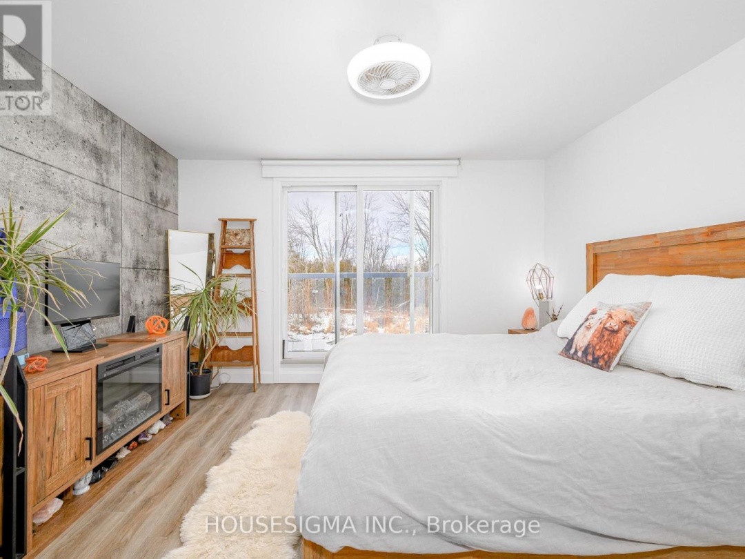 19 - 4 PARADISE BOULEVARD, 