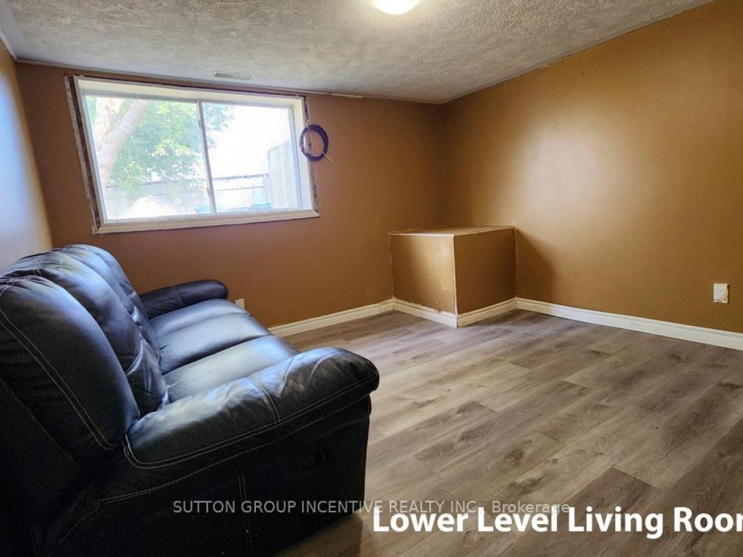 856 NEY AVENUE, Tay (Port McNicoll)