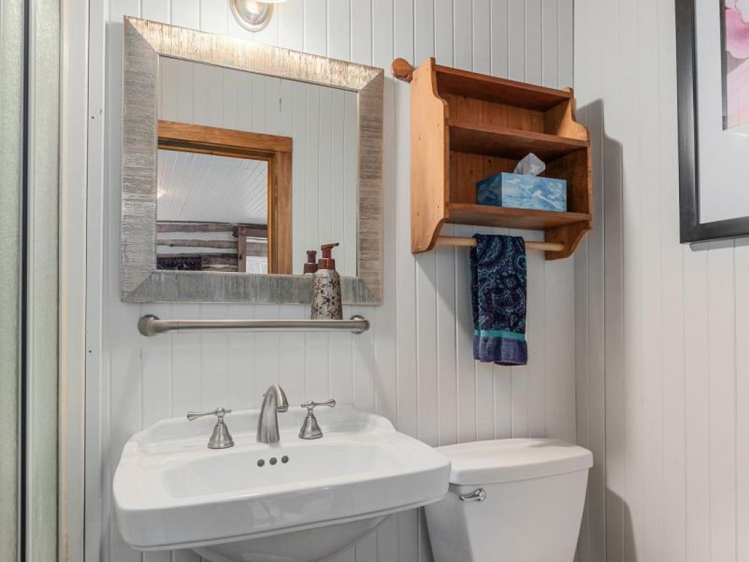 2090 COUNTY 121 ROAD, Kawartha Lakes (Somerville)