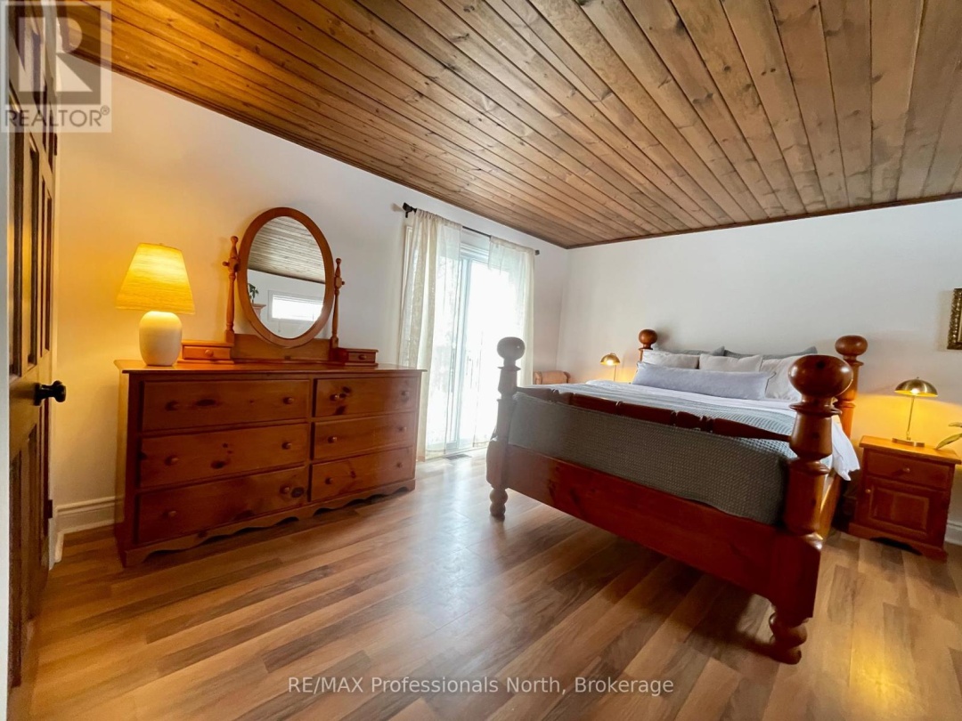 6 DUNCAN ST E STREET, 