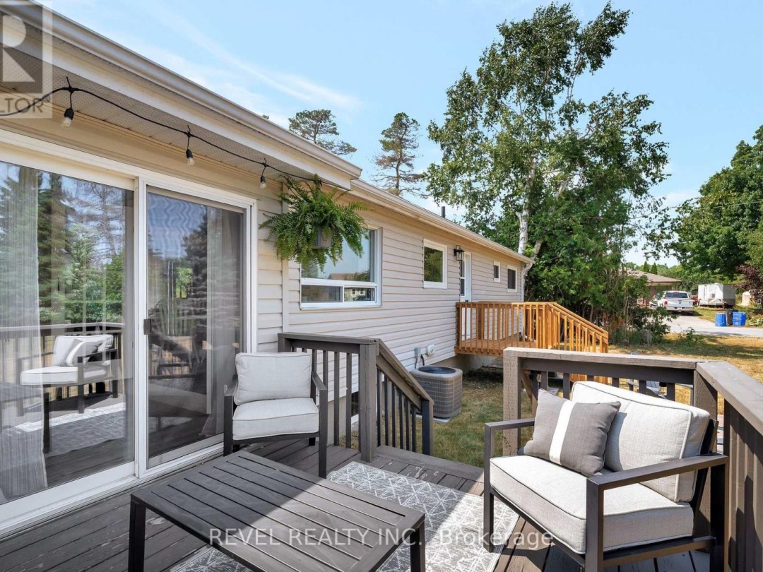 595 HICKORY BEACH ROAD, 