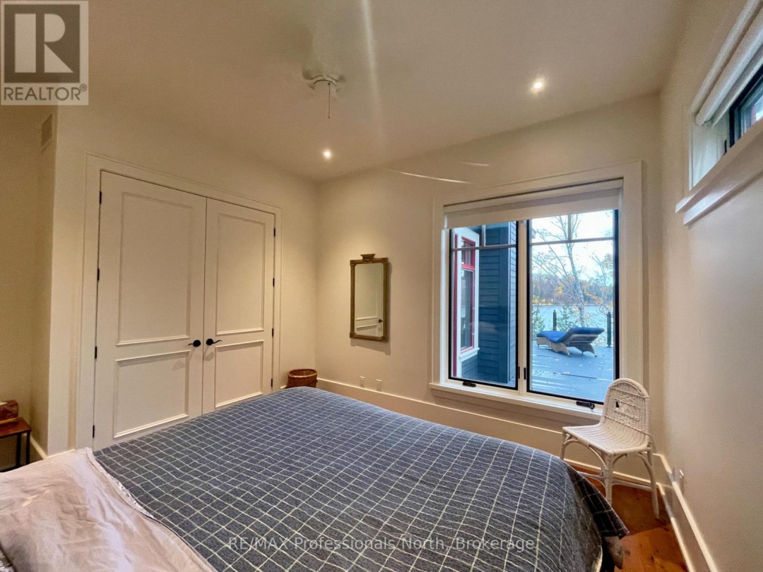 11 TIPPER LANE, 
