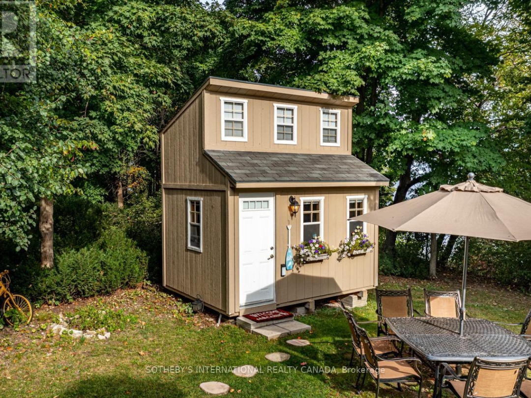 1 & 2 IVY LANE, Lake Simcoe