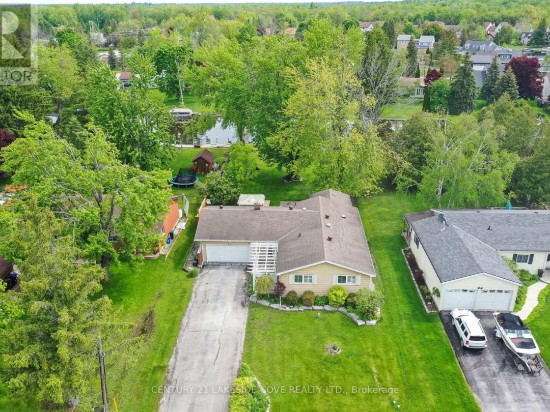 9 PINETREE COURT, Lake Simcoe