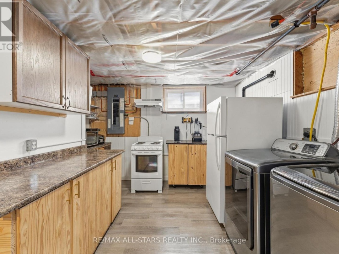 49 KENNEDY DRIVE, Kawartha Lakes (Fenelon Falls)